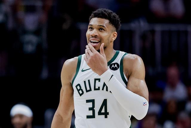 易建联真的混不下NBA吗？5年换4队后才发现，答案可能很意外